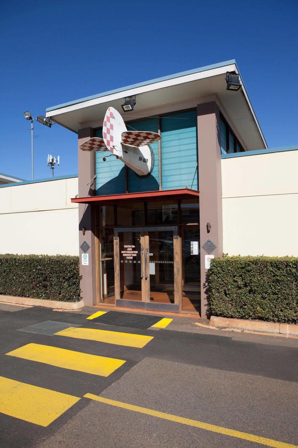 Wilsonton Hotel Toowoomba Exteriör bild