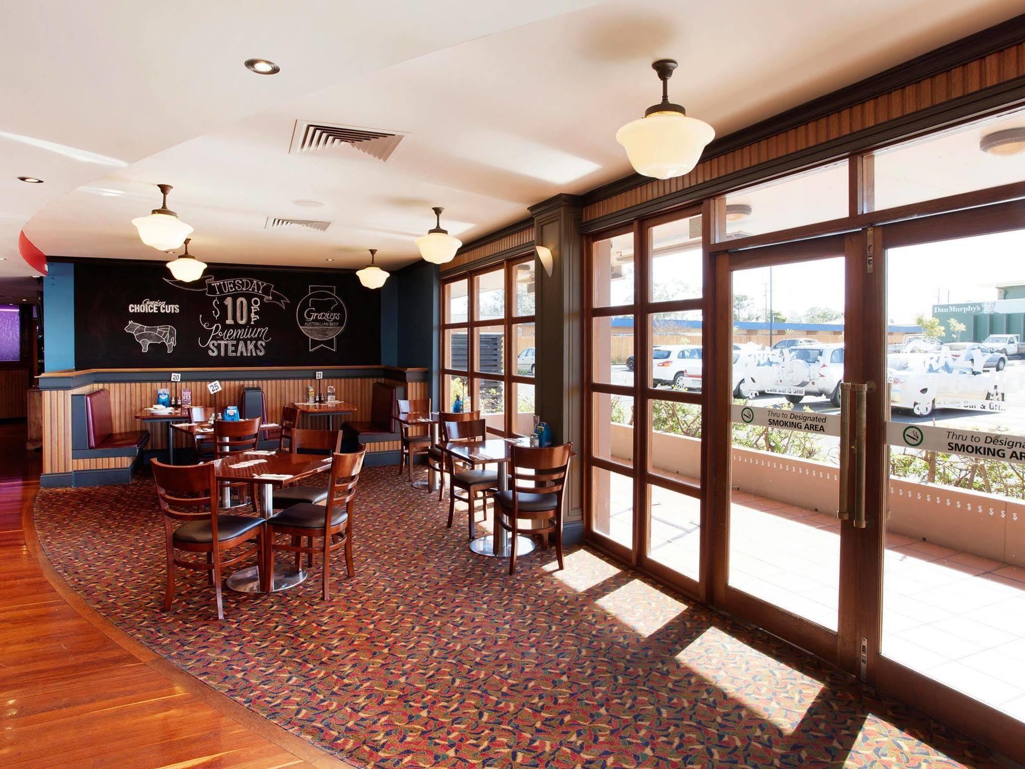 Wilsonton Hotel Toowoomba Exteriör bild